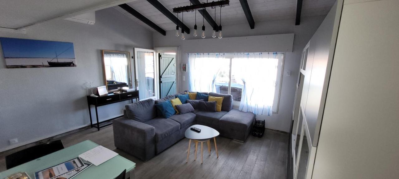 Maison 3 pièces 5-7pers Vue sur port, garage, clim Gruissan Esterno foto